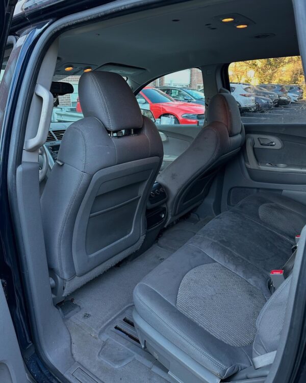 2012 chevy traverse ls