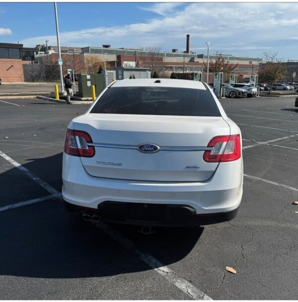 2012 ford taurus