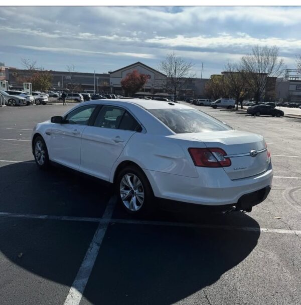 2012 ford taurus