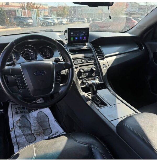 2012 ford taurus
