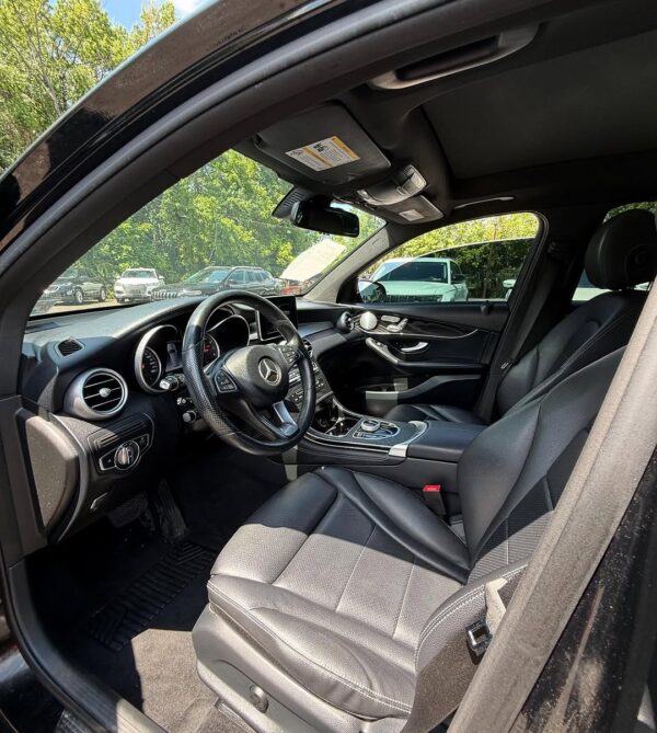 2018 mercedes glc 300