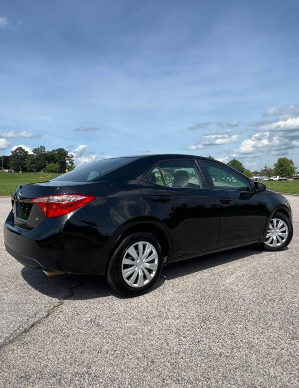 2017 toyota corolla