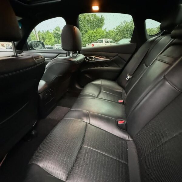 2019 infiniti q70