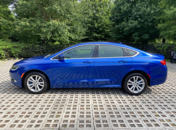 2015 chrysler 200